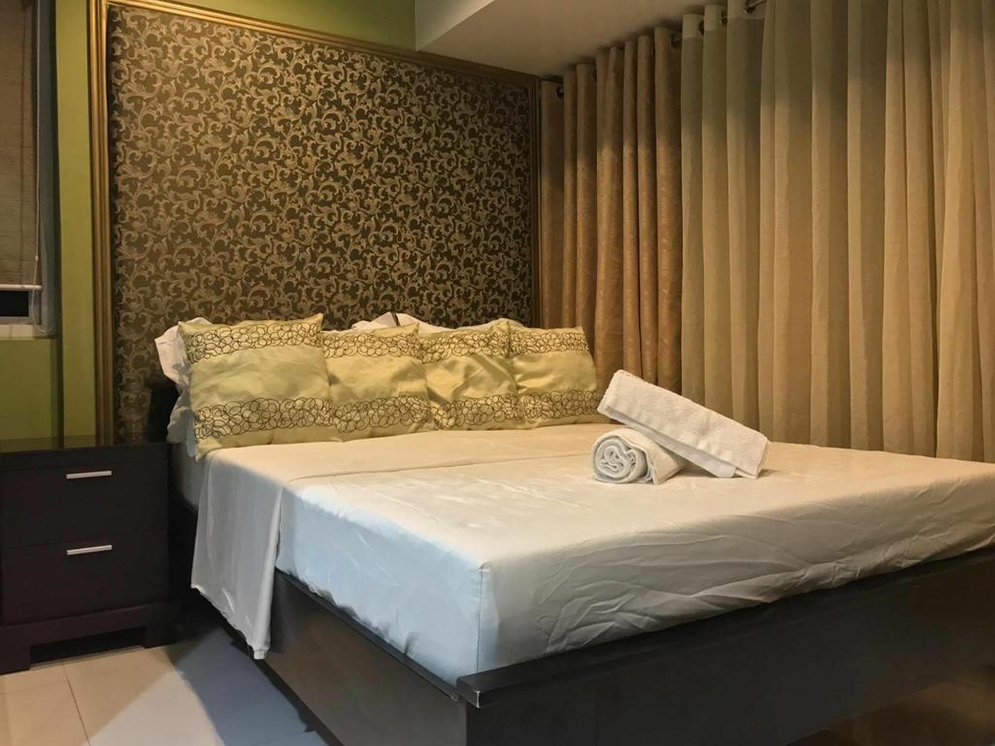 Go-Stay @ South Of Market Taguig Ngoại thất bức ảnh